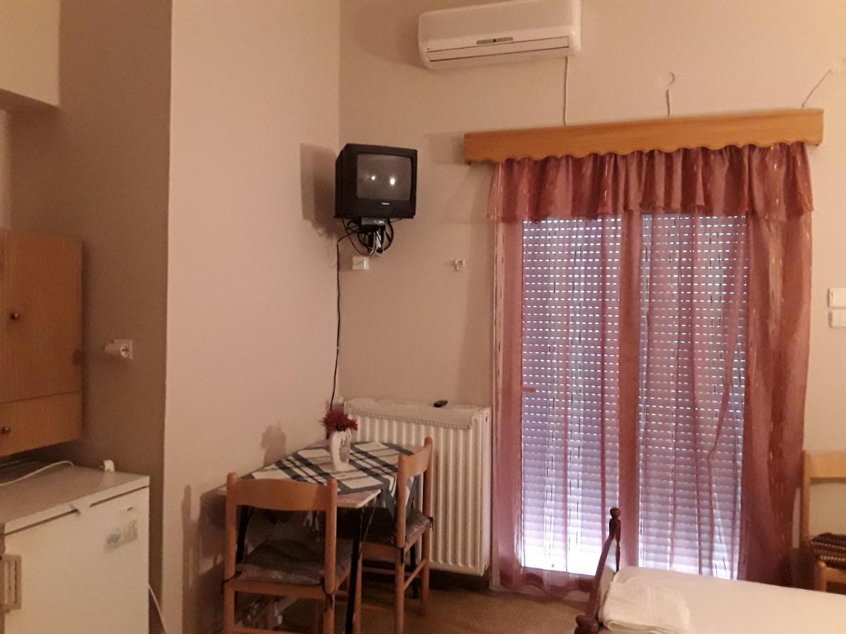 Γιαννουλα Κρετση Hotel Kaména Vúrla Kültér fotó